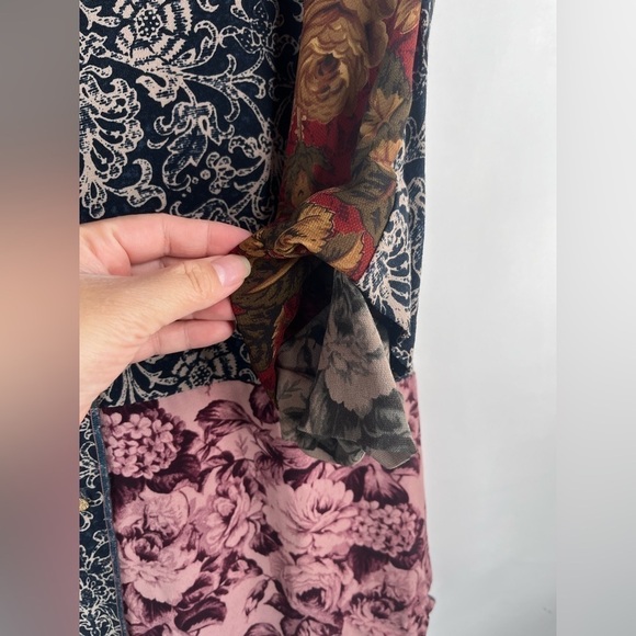Nothing Matches Patchwork Printed Art Boho Buttondown Top Tunic Size 1 or Small - Picture 3 of 8